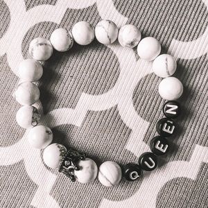 Queen marble beaded bracelet
